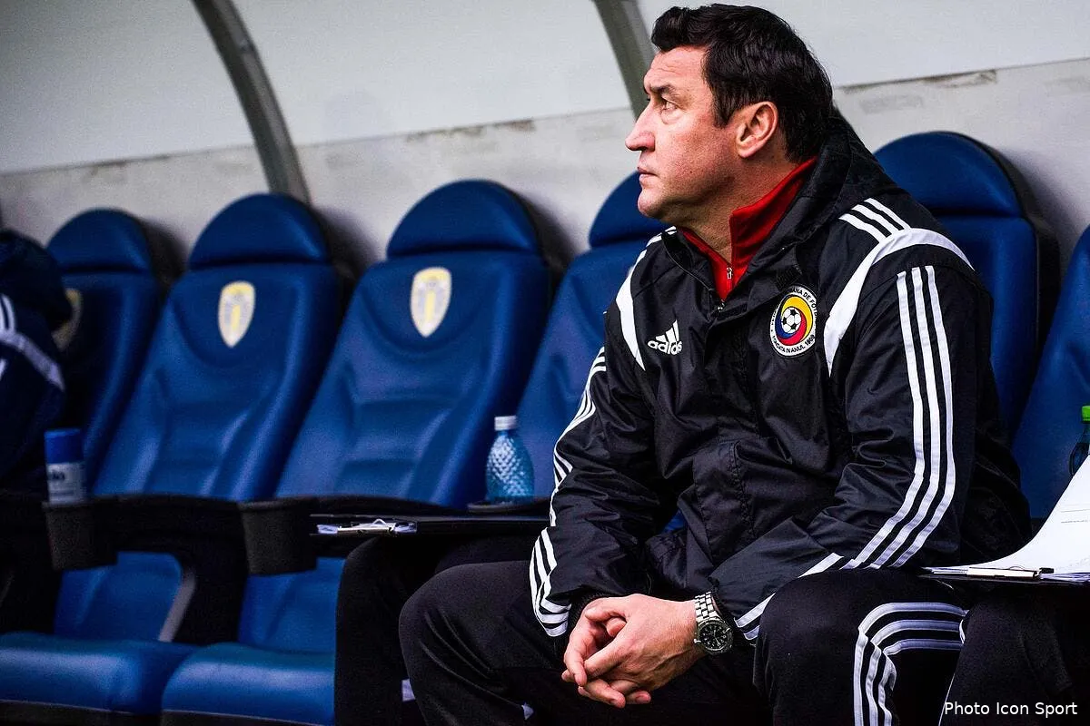 officiel viorel moldovan debarque a auxerre iconsport csm 290315 09 05144126