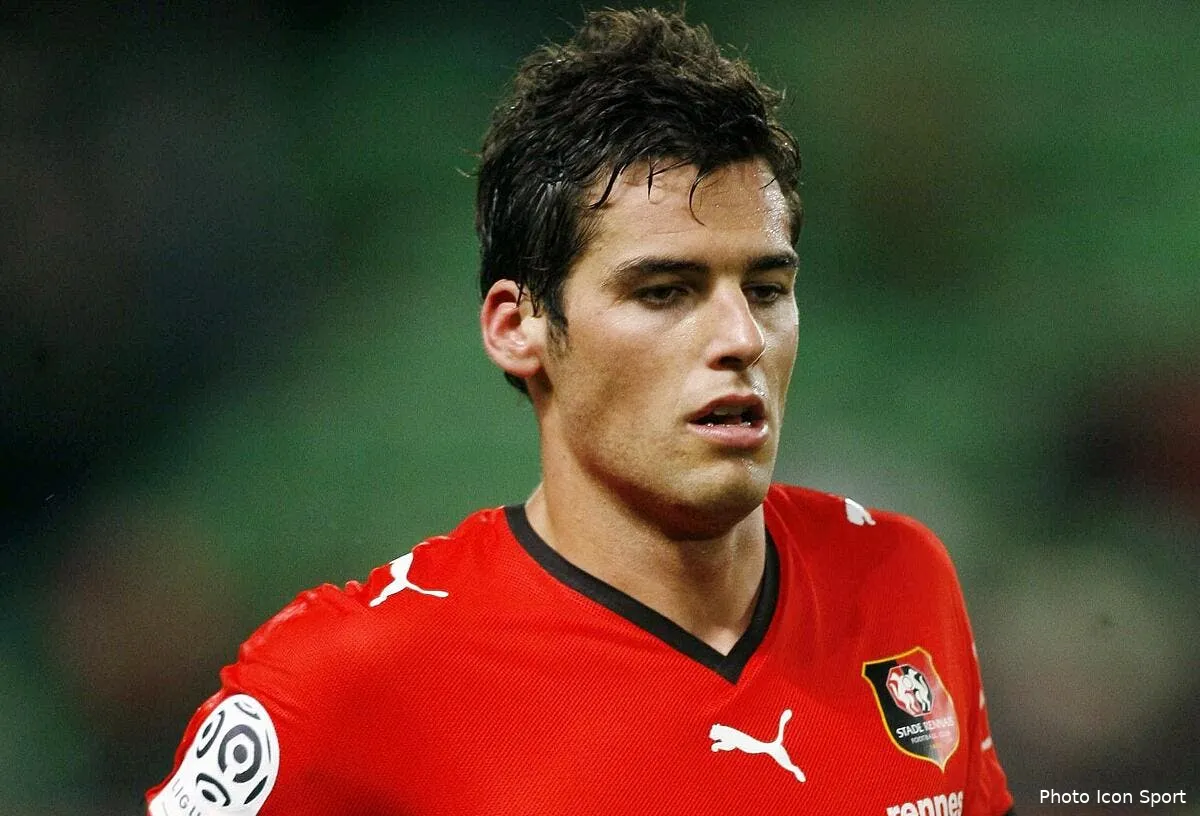 officiel yoann gourcuff a rennes jusqu en juin 2016 iconsport per290409 1 33124581