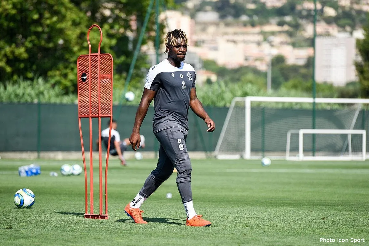 ogcn 28 me pour saint maximin un club craque totalement icon anp 010719 22 31258259