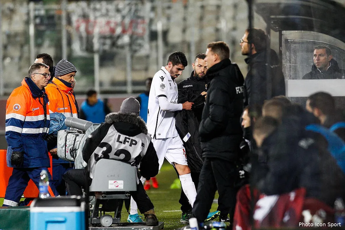 ogcn balotelli est enerve favre presque pas iconsport icon mrv 270118 01 04208085