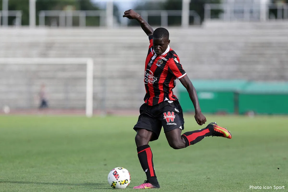 ogcn ce jeune espoir defensif qui affole deja le prochain mercato iconsport anp 290716 25 21156198