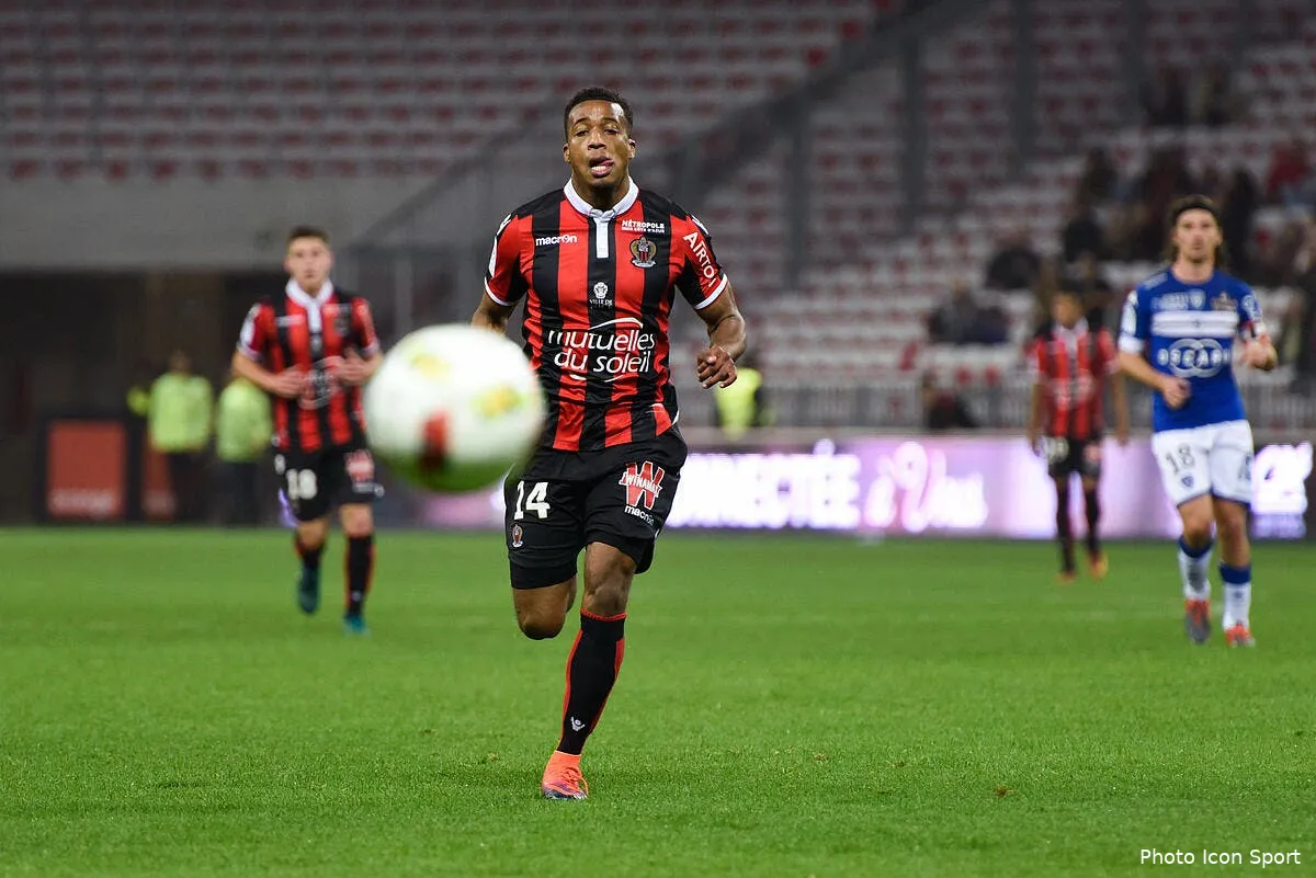 ogcn nice n a plus la reussite favre ne peut qu acquiescer iconsport zua 271116 01 06162324