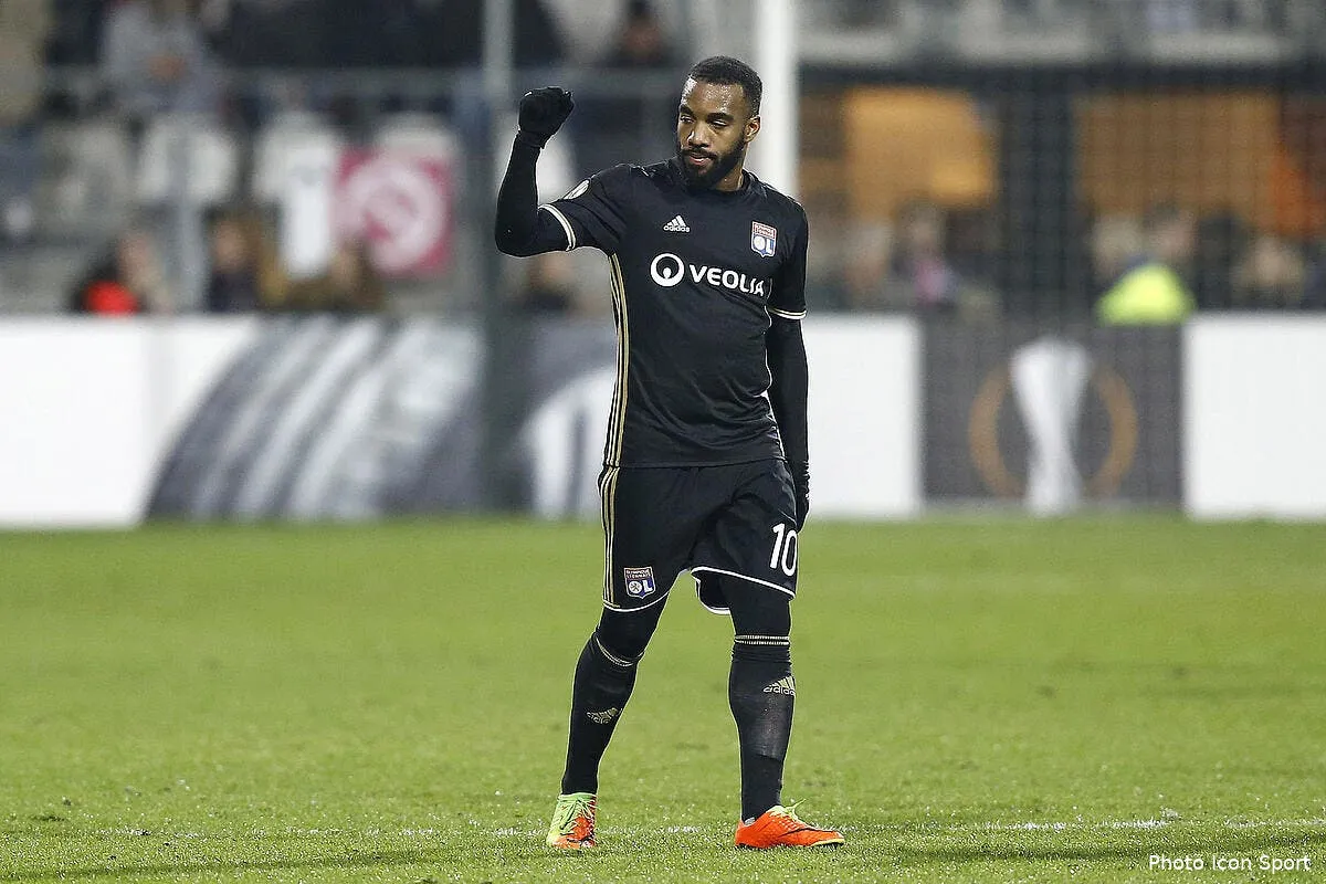 ol 1 4 a alkmaar lacazette trouve lyon chanceux iconsport vim 160217 05 06171016