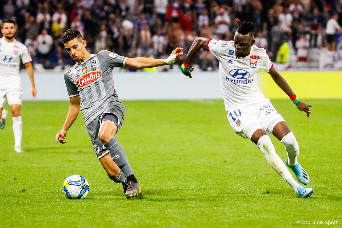 ol 18 ans et deja si fort lyon flashe sur ce lateral icon bia 160819 12 01273669