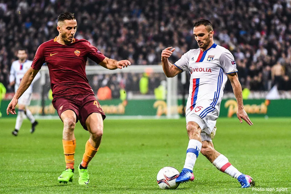 ol 4 2 contre la roma lyon a tout gache avoue morel morel 7173316