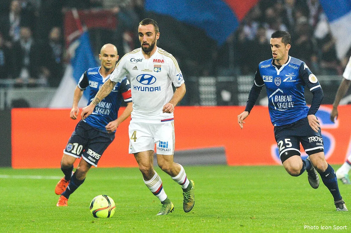 ol a lyon il decouvre que la l1 n est pas bidon iconsport jpt 090116 08 11141402