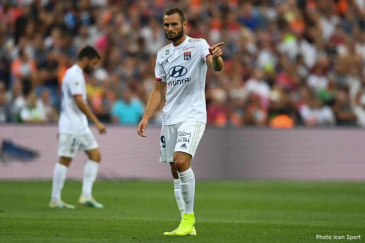 ol accord avec tousart berlin fait sauter le mur de garcia tousart 11275039