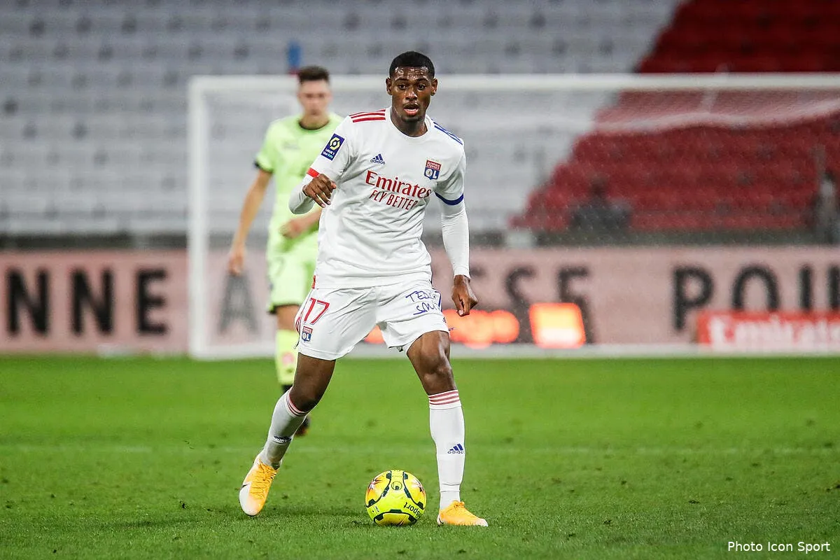 ol accord lyon berlin pour reine adelaide le joueur bloque icon 25i5792 copie295477