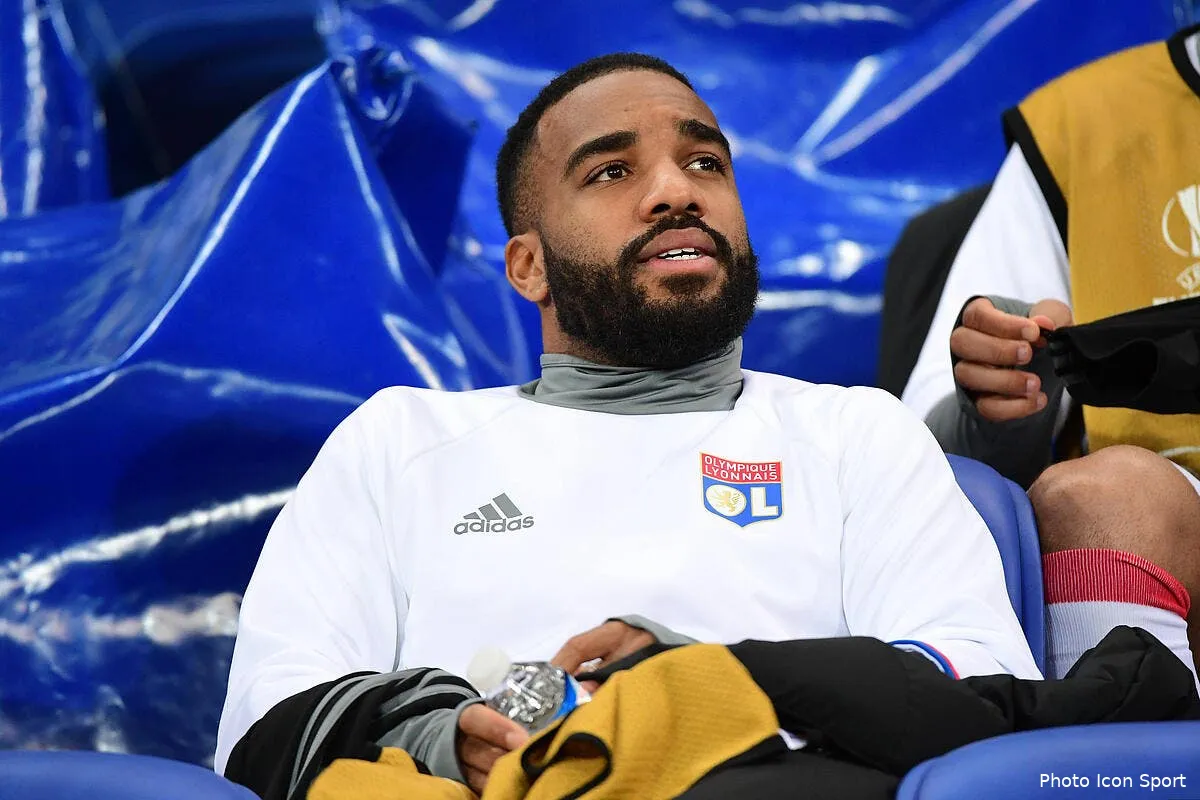 ol ajax trop juste lacazette est forfait annonce genesio iconsport win 220217 01 23443178686
