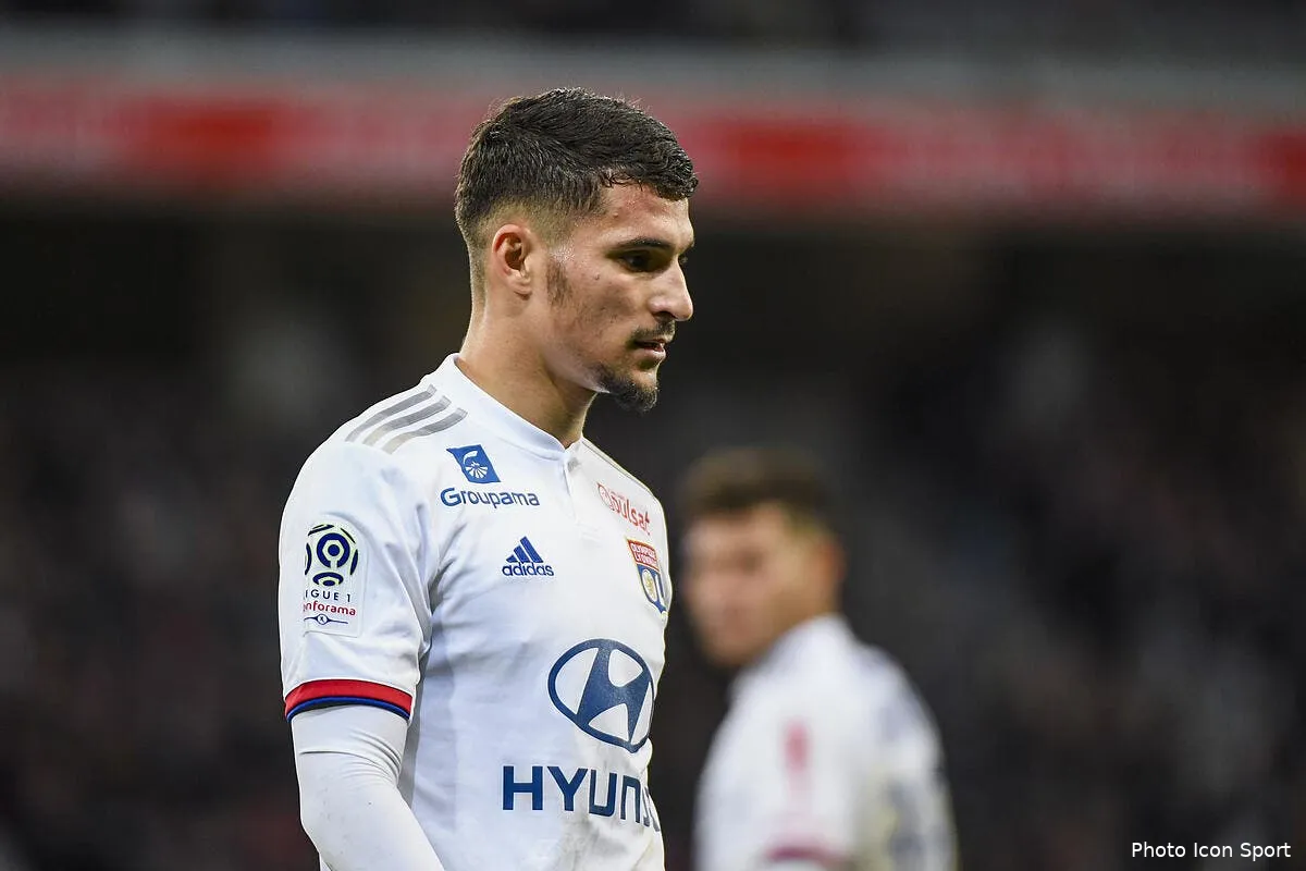 ol aouar est parfait mais pas pour liverpool icon alc 080320 45 132281369