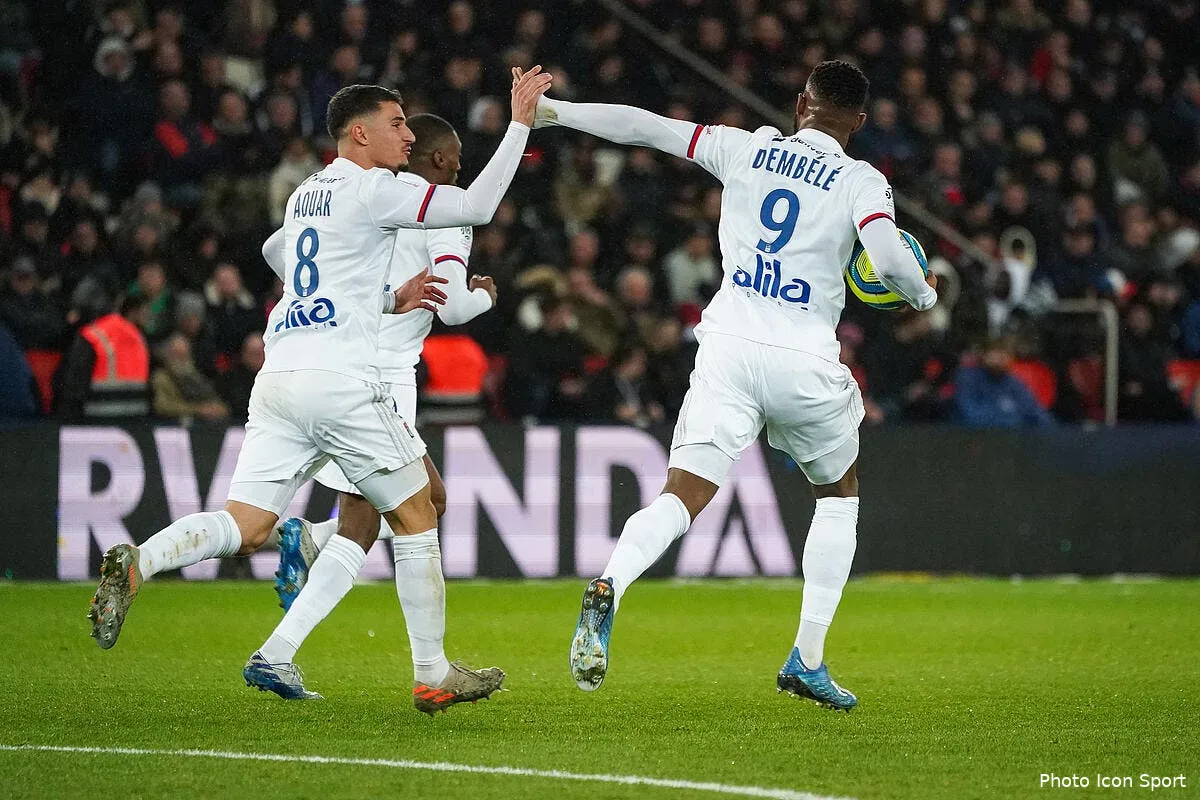 ol aouar et dembele coequipiers et bientot ennemis icon 200209p48172281687