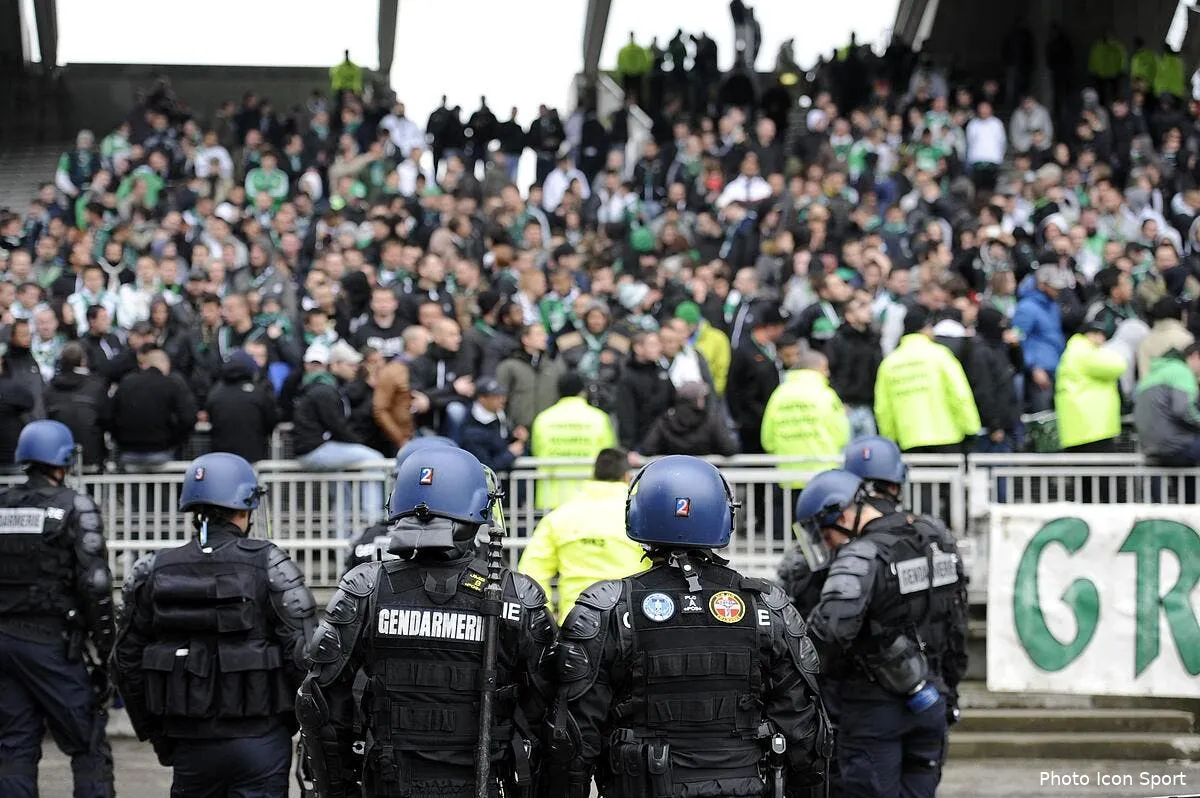 ol asse sans supporters stephanois iconsport noe 280413 09 81109071