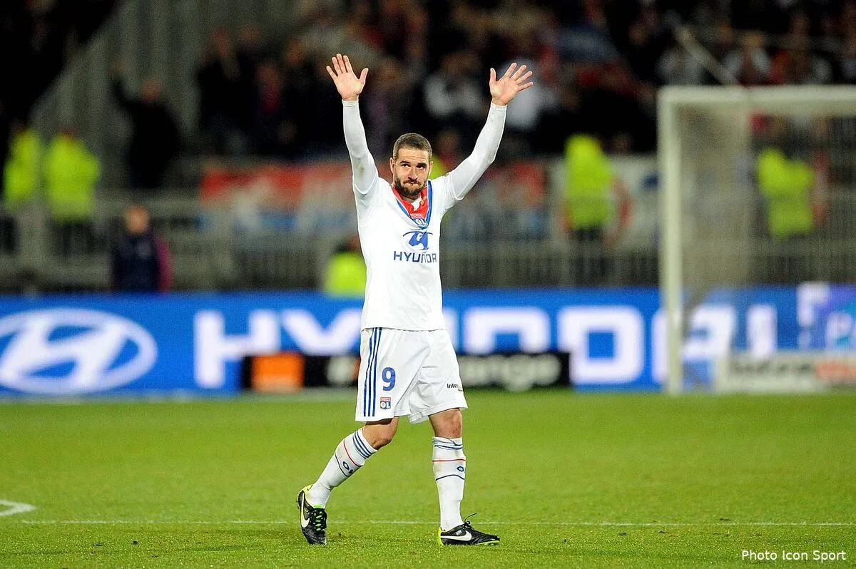 ol attaque par lisandro lopez lyon reagit et ca pique iconsport jpt 260513 05 14236323