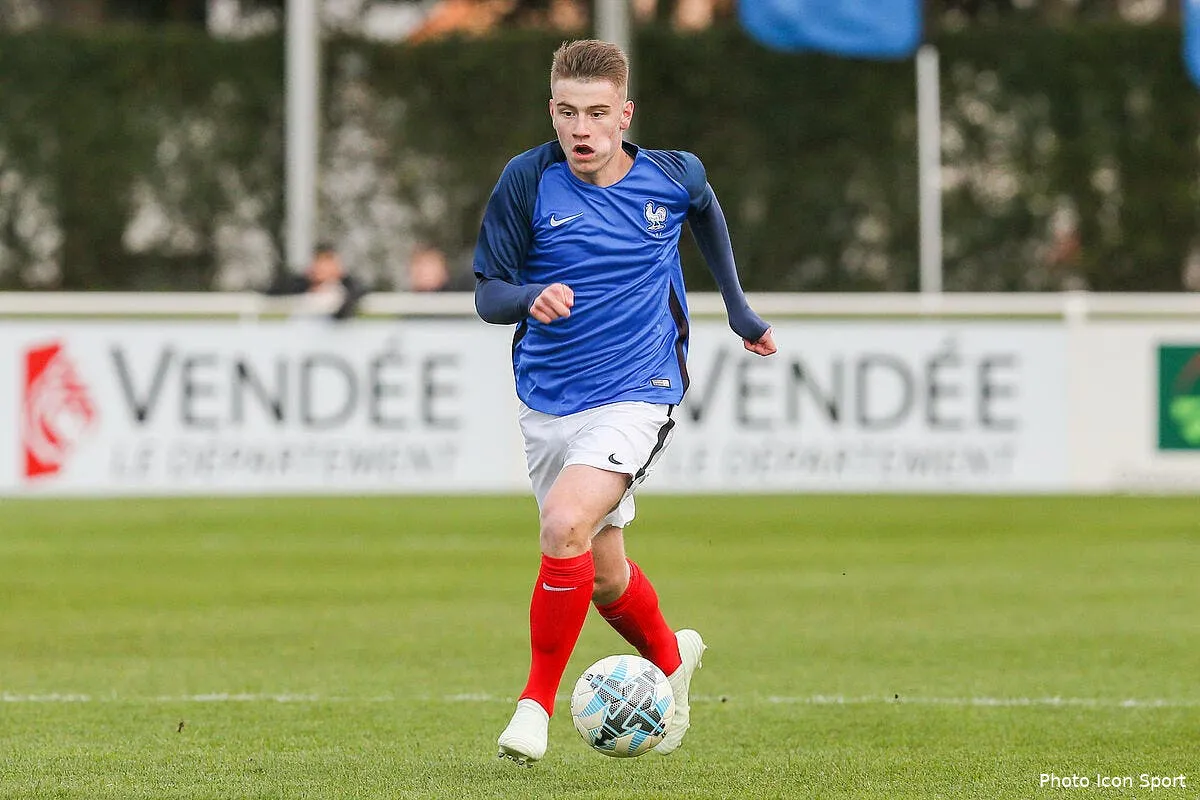 ol aulas a gagne ce lyonnais tres courtise va rester icon vmi 270318 45 38256969