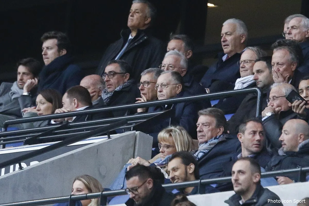 ol aulas demande aux supporters de baisser d un ton icon bia 060419 45 41249729