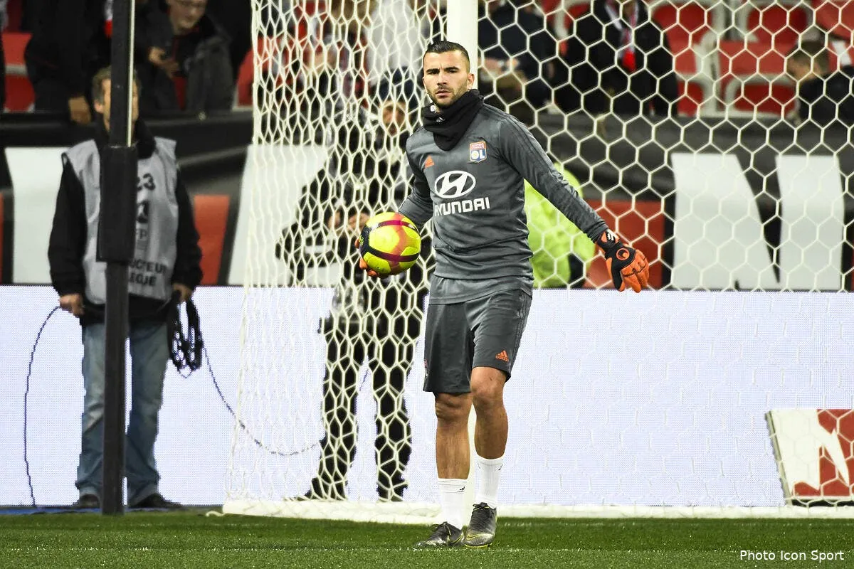 ol aulas dezingue les agents d anthony lopes icon zua 100219 08 06244947