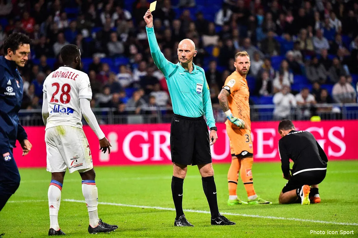 ol aulas est decu y compris par l arbitre iconsport icon laf 230917 12 13194317