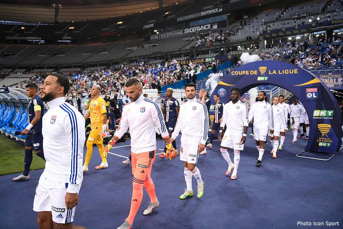 ol aulas et garcie snobes memphis depay s en va icon ab17533290973