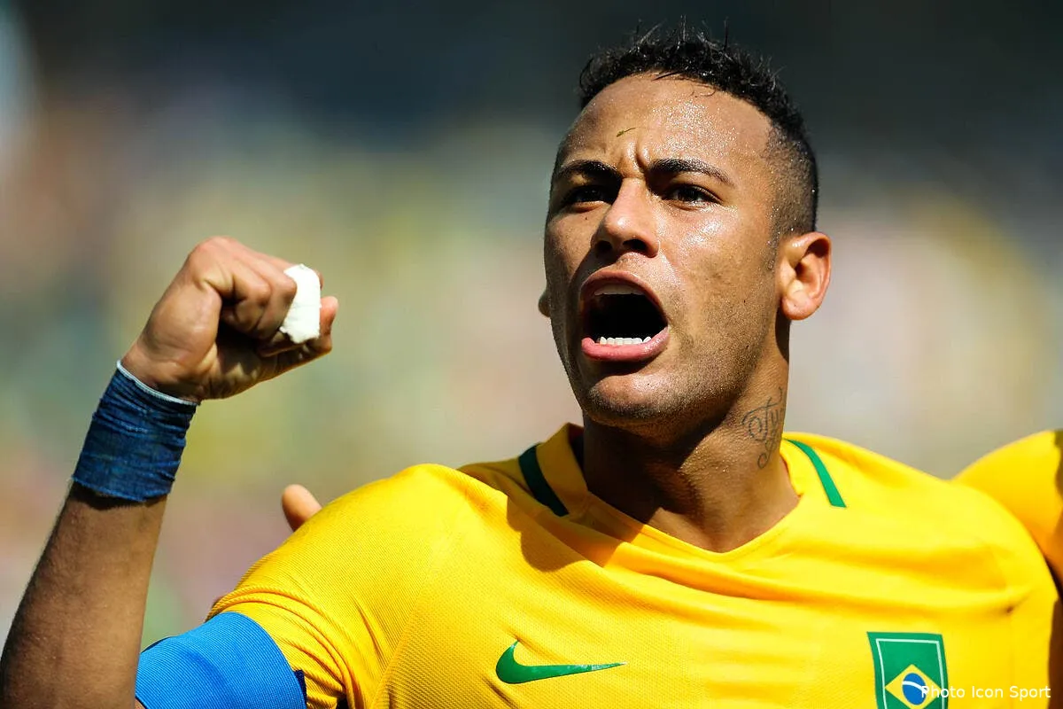 ol aulas fait taire la polemique sur le cas gabriel jesus iconsport bpi 170816 02 07166028