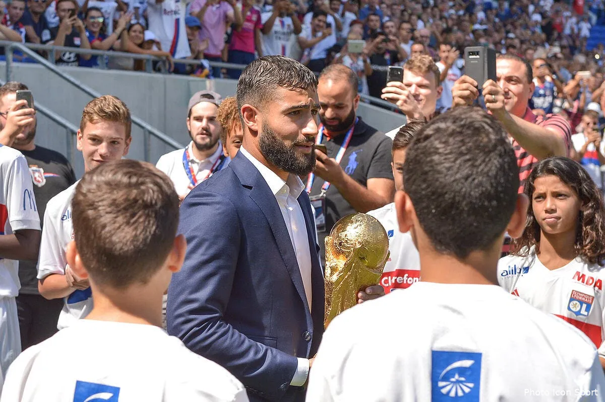 ol aulas laisse planer 5 de doutes pour fekir au mercato iconsport icon bap 120818 93 03227471