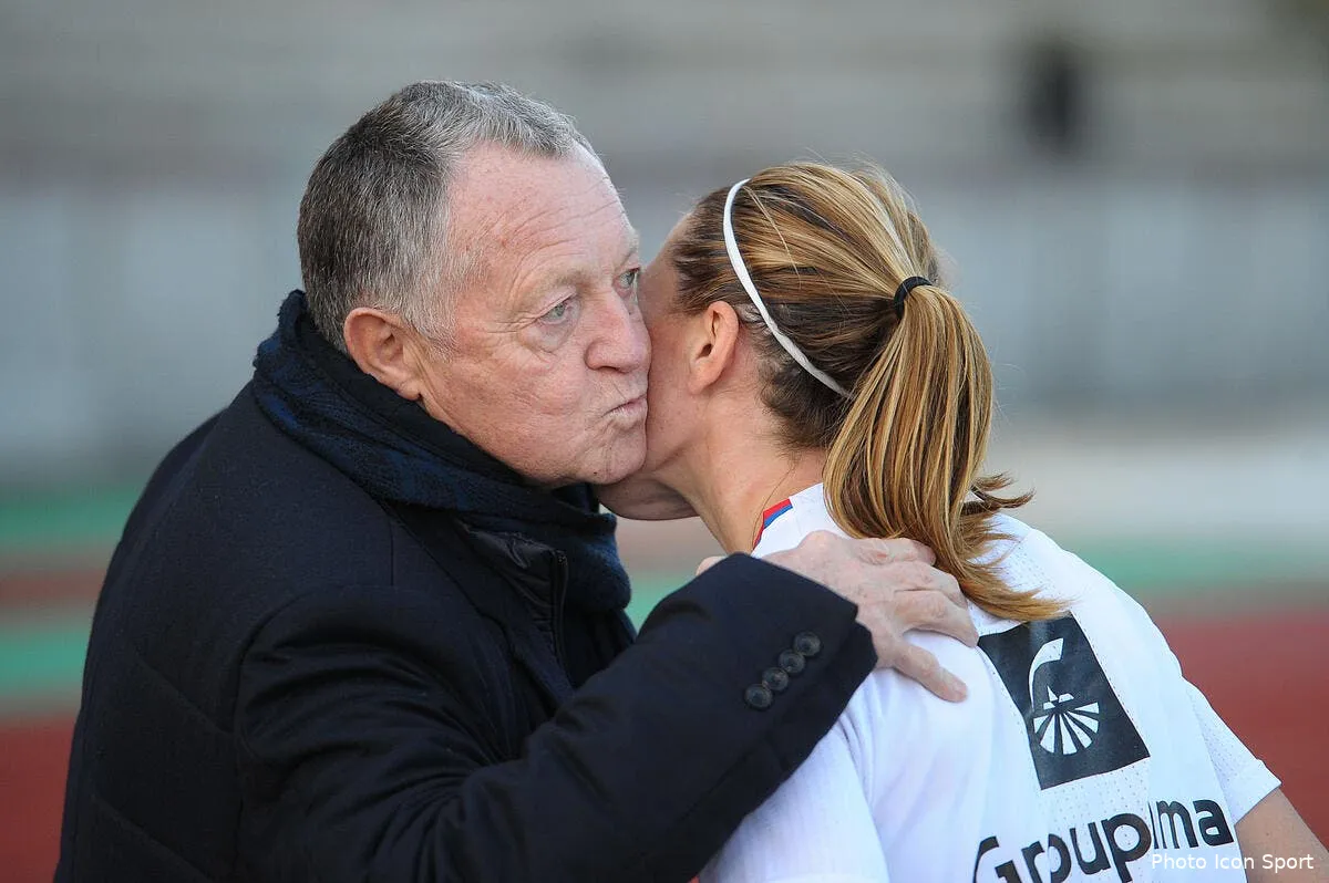 ol aulas n aime pas l humour sous la ceinture de cazarre iconsport fer 150217 12 07201787