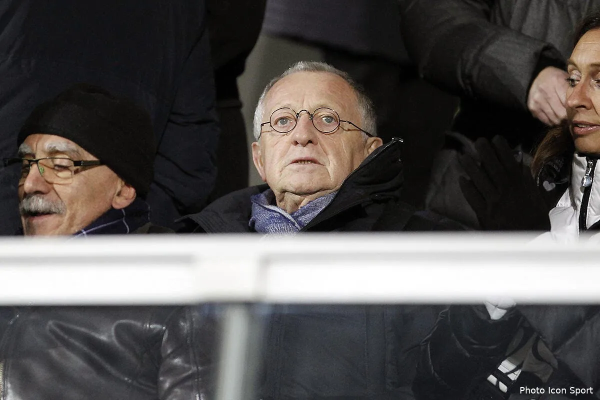 ol aulas pense porter plainte et fait la lecon a vasilyev iconsport mrv 031216 91 11164848