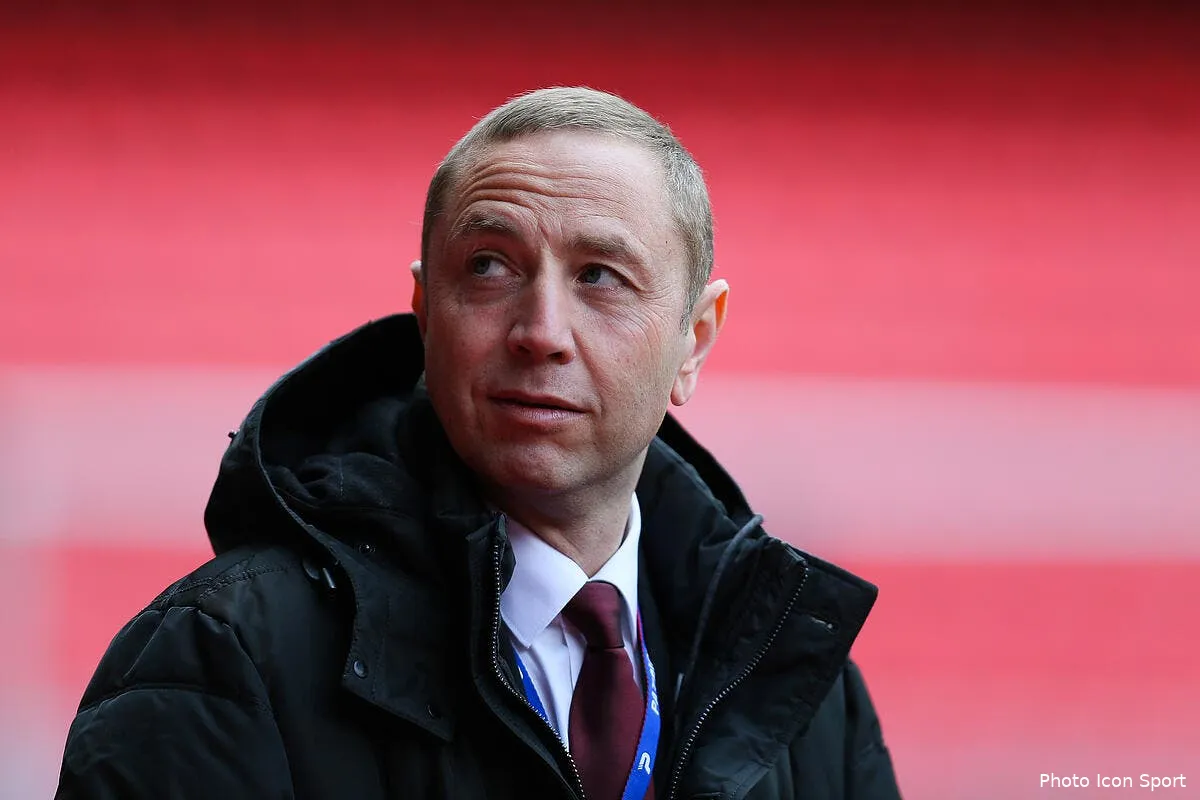 ol aulas recoit une attaque frontale venue de guingamp iconsport vmi 170416 08 72155552