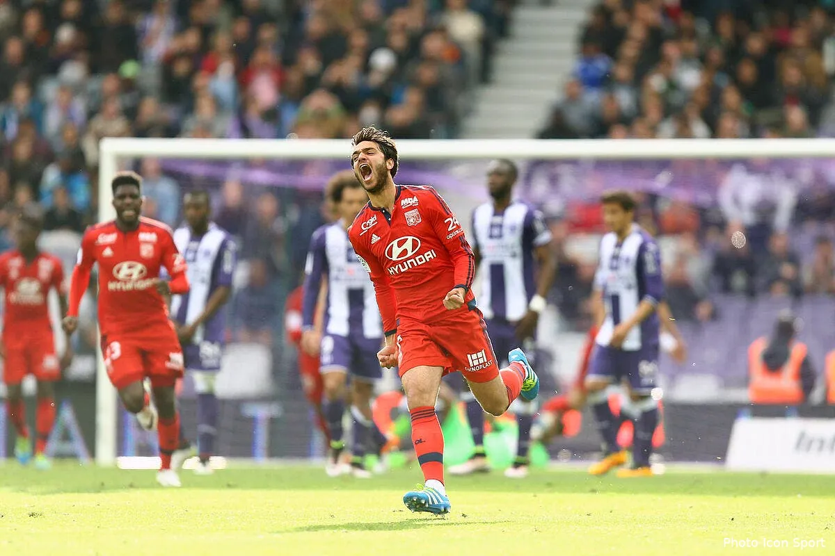 ol aulas s excuse aupres de grenier et lui laisse le choix au mercato iconsport blo 230416 56 11140784