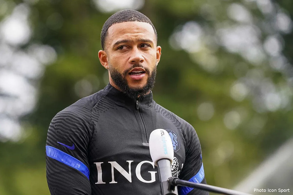 ol barcelone reve d un deal low cost pour depay icon sipausa 30650714293889