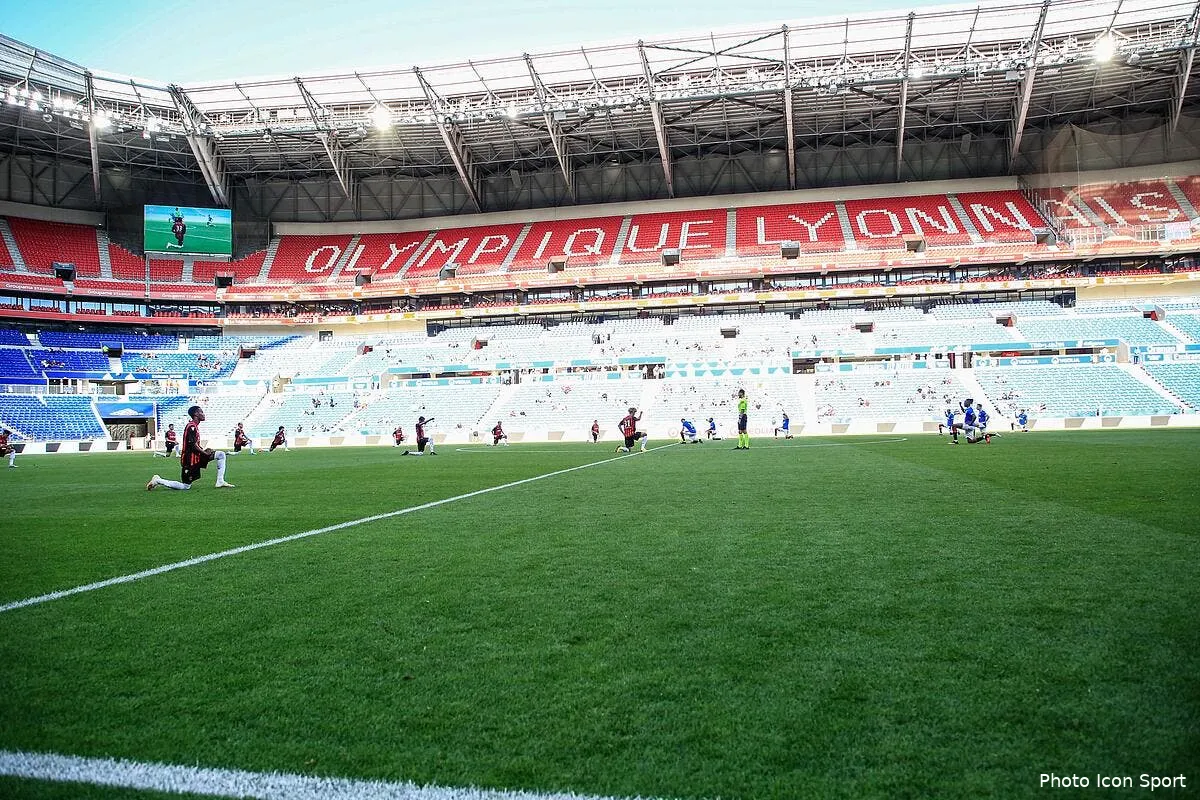 ol c est la crise la bonne affaire pour groupama icon mg 4202 copie289979