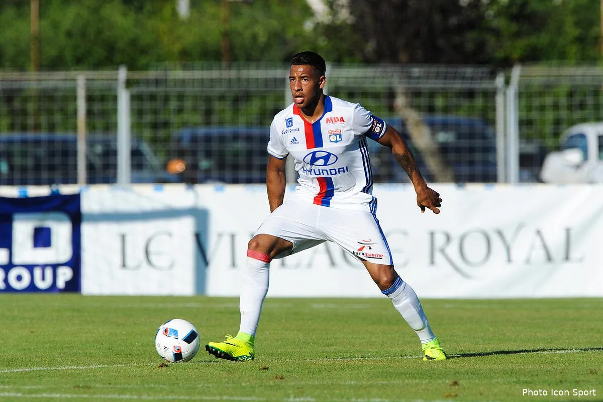 ol ca brule pour tolisso a naples deal a 26 me en approche iconsport jpt 090716 08 62150010