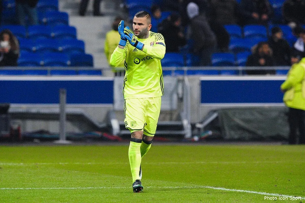 ol ce cadre qui n est pas pret de filer au mercato iconsport jpt 071216 10 53165754