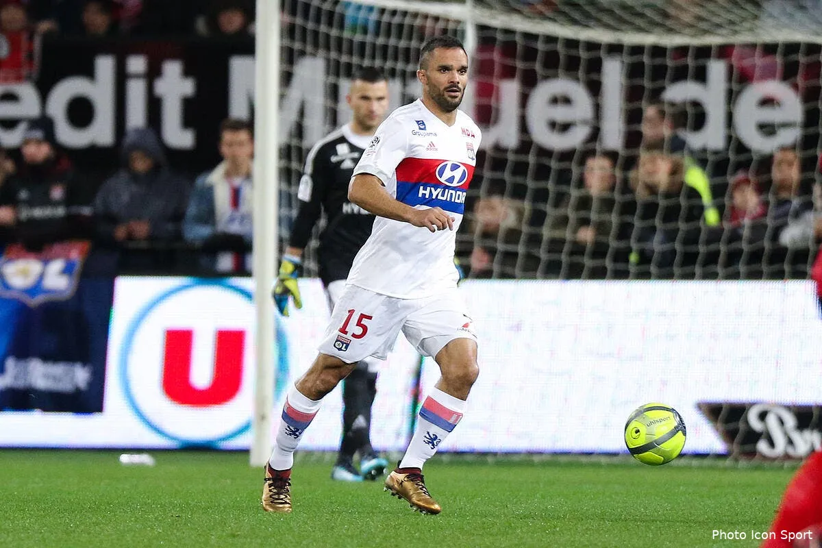 ol ce joueur accuse d avoir plombe l ol contre bordeaux icon lem 170118 11 39208255