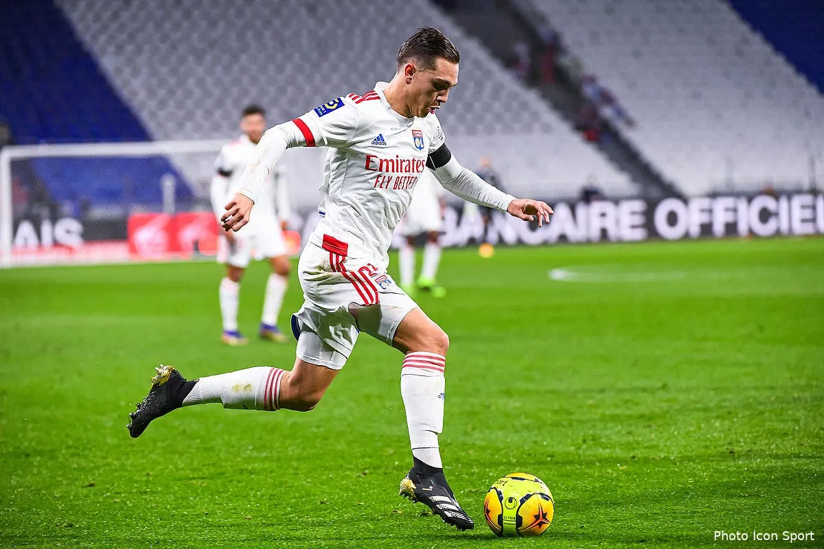 ol ce lyonnais fait craquer le barca ce n est pas memphis icon bap 161220 93 057 301915