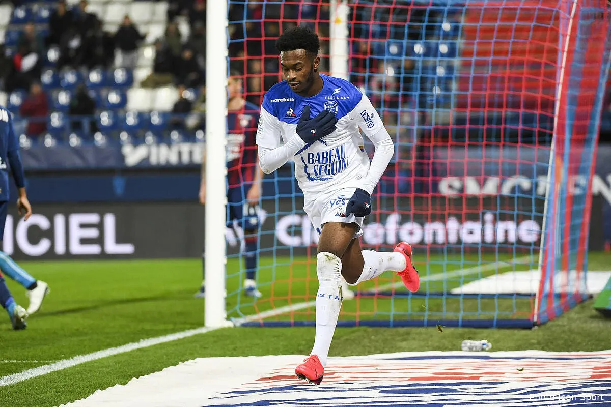 ol ce transfert tombe a l eau c est une surprise icon alc 140220 45 57288175