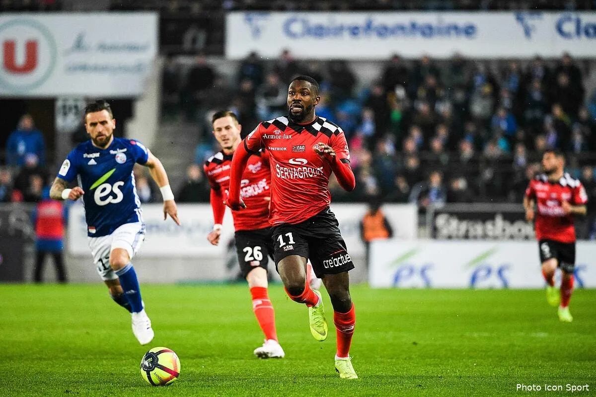 ol cet attaquant explose en l1 lyon est bien dessus icon boz 130419 92 67251359