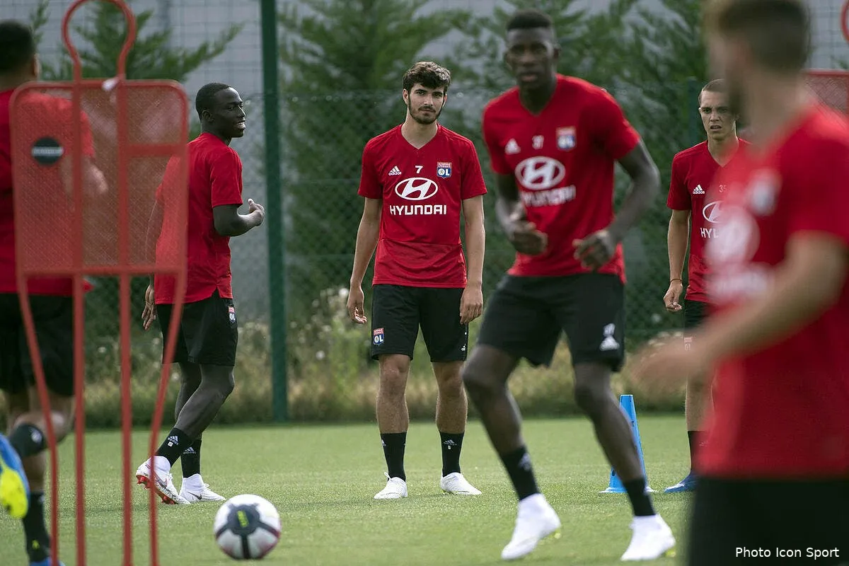 ol cette attaque au mercato personne ne l avait vu venir iconsport icon laf 030718 14 22225833