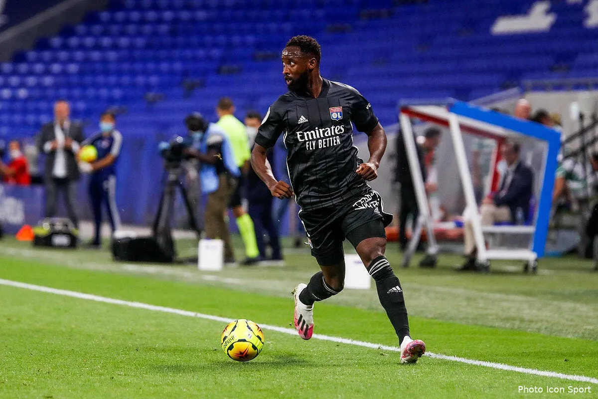 ol changement d ambiance dembele n attire pas les foules icon 25i1620 copie290149