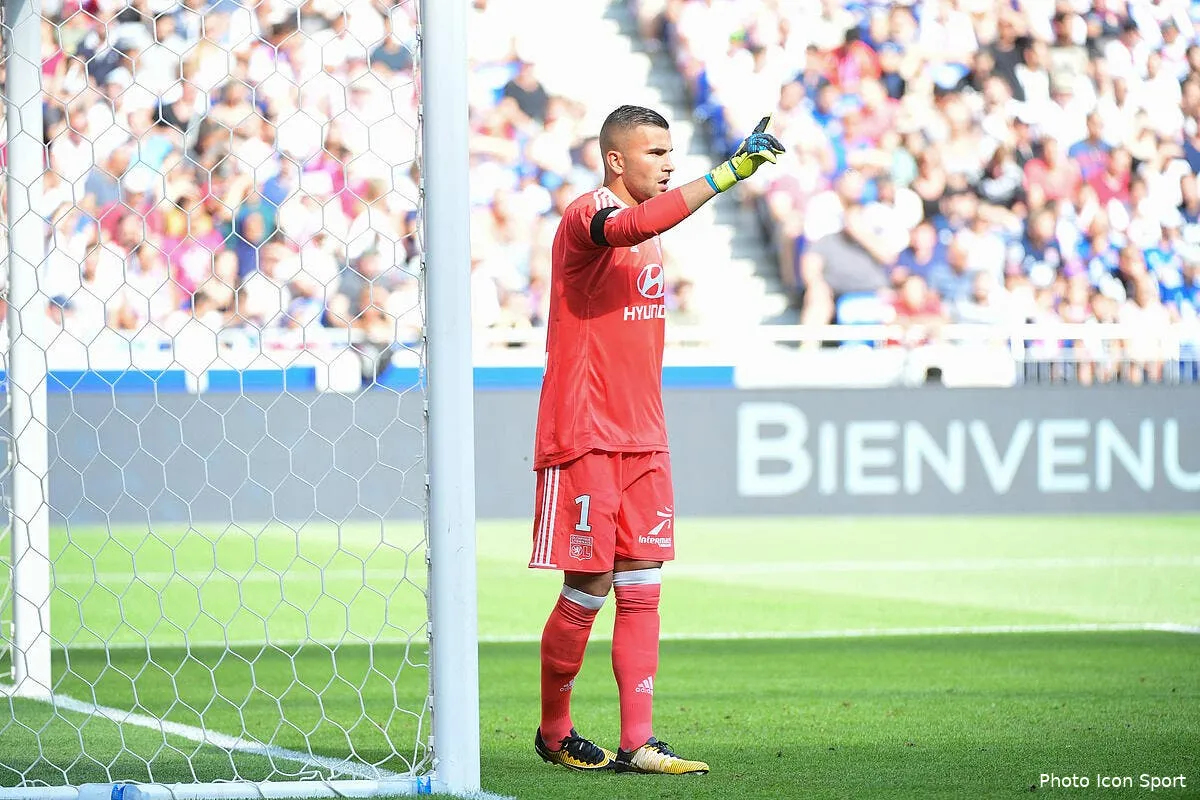 ol changement de gardien contre limassol iconsport icon win 190817 01 13945193233