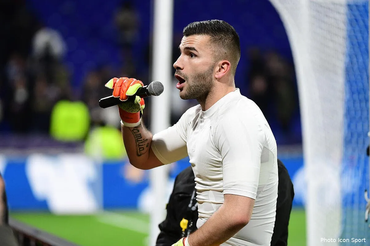 ol contrat a vie pour anthony lopes a lyon icon winter 12022020119433279231