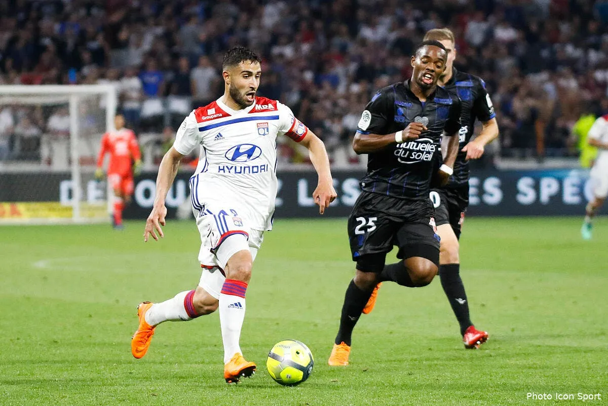 ol coup de tonnerre l ol annonce que fekir reste a lyon iconsport icon bia 190518 08 37221397