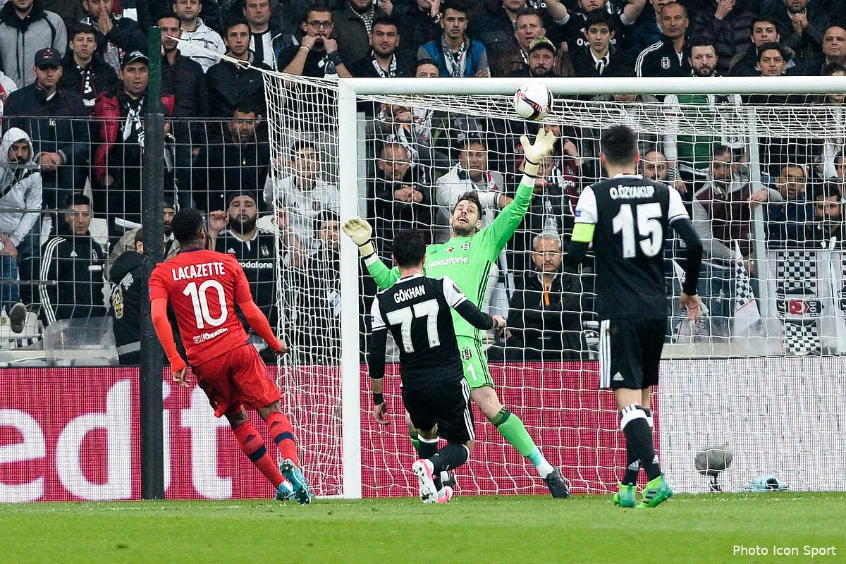 ol dans un etat second aulas felicite ouvertement genesio iconsport spa 200417 04 05177412