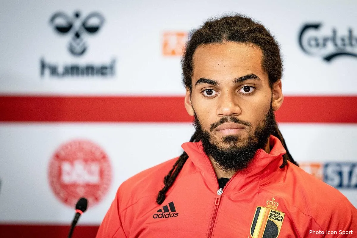 ol denayer pret a partir son agent balance du lourd icon belgaimage 167687713293737