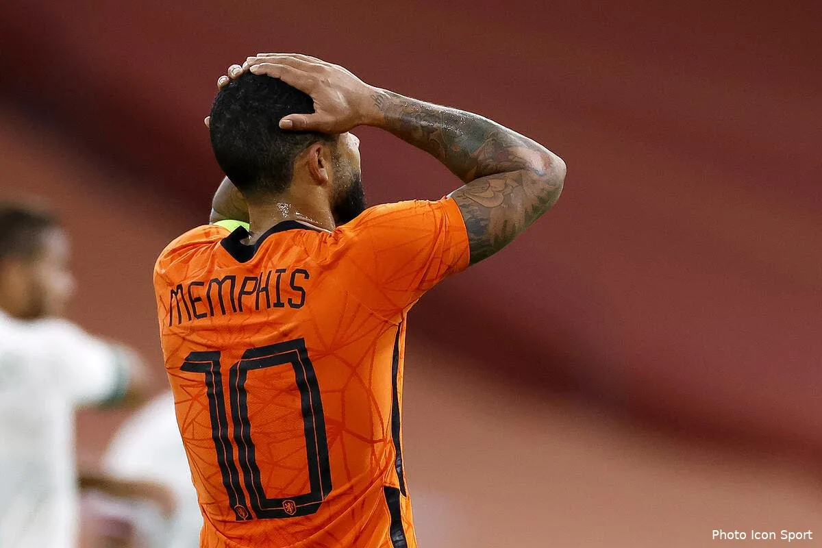 ol depay au barca cet hiver voici la condition icon sipausa 31040120296343