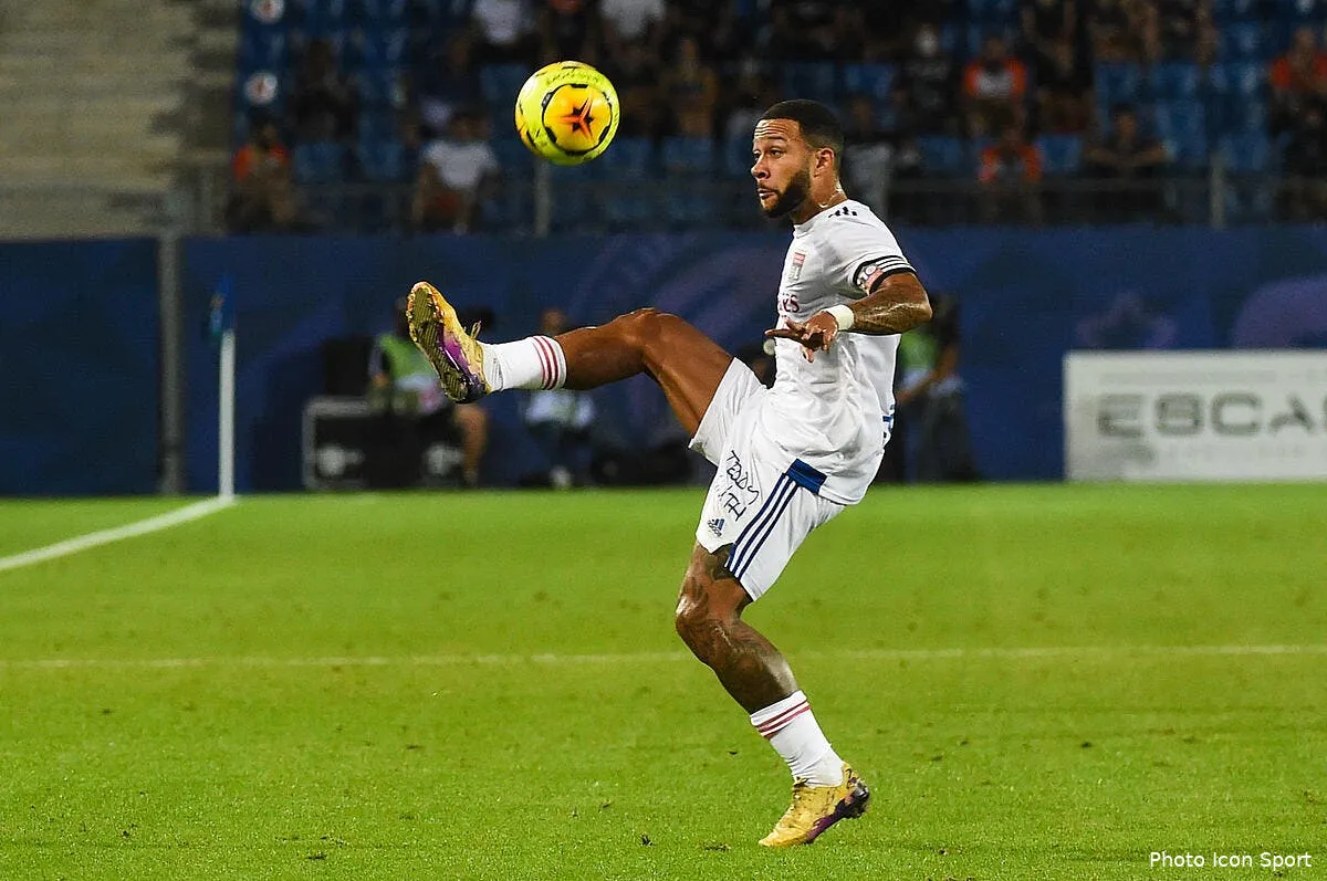 ol depay lance deja les hostilites un depart cet hiver icon adim 150920 34 54296453