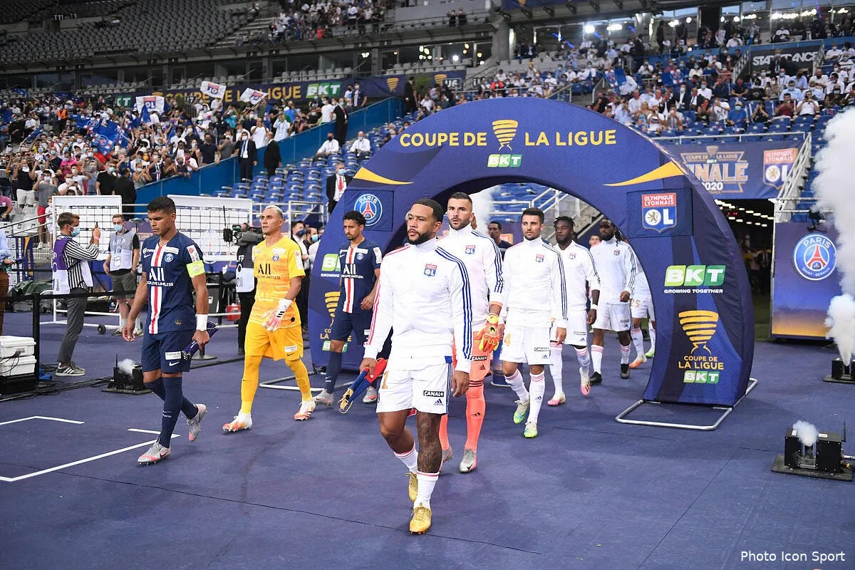 ol depay previent aulas sa place est en ligue des champions icon ab17510290721