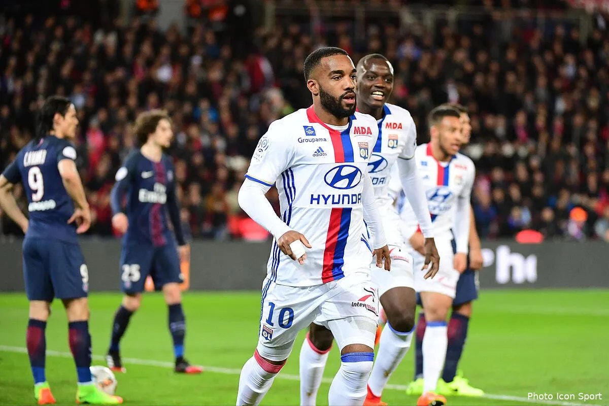 ol des bonnes nouvelles pour lacazette iconsport win 190317 01 1036174716