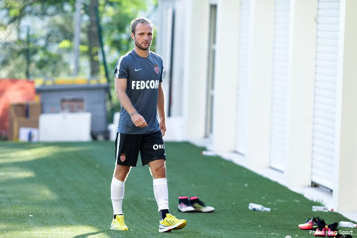 ol deux buteurs de l1 cibles mais a longue distance iconsport apn 250616 08 06148958