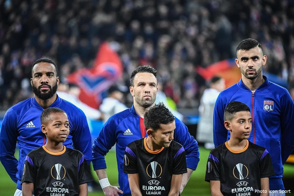 ol direction la premier league pour lacazette et ghezzal iconsport dib 090317 10 194177384