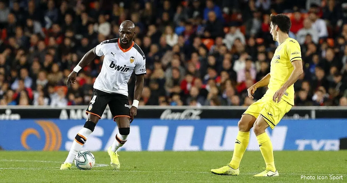 ol eliaquim mangala la surprise d aulas au mercato icon ecommercefotos ecommerce2 101847770276387